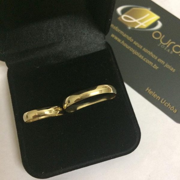 Par de Alianças Ouro 18k Casamento 6mm 6g Reta Polida